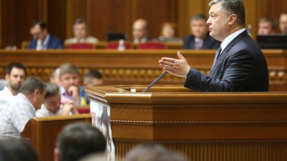 Порошенко напомнил о передаче Украине военной техники и оборудования