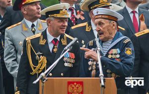 Витко (слева) предложили прибыть на суд в Киев