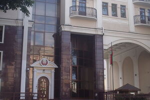 До назначения главой посольства в Украине Сокол был руководителем аппарата Совета министров Беларуси
