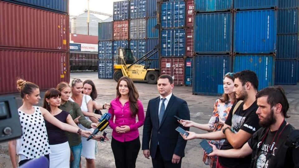 Марушевская: Мы будем внимательно следить за вывозом кругляка из Украины в рамках компетенции Одесской таможни