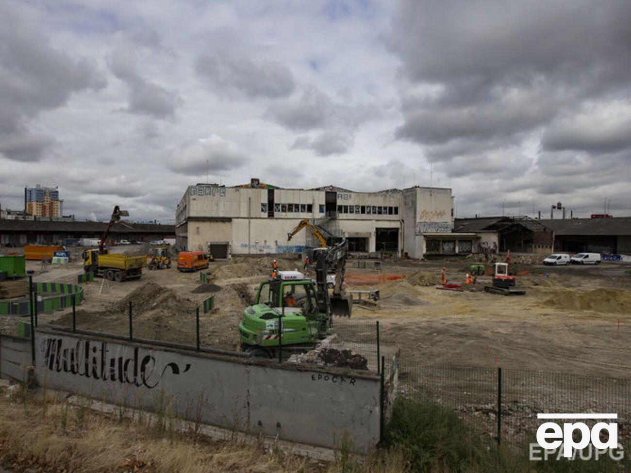 В Париже соорудят лагерь для беженцев