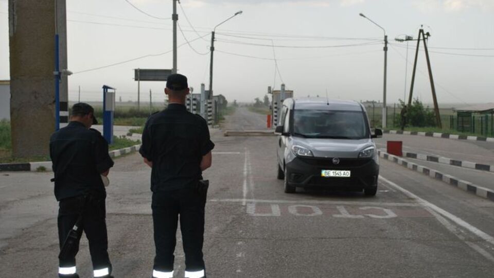 Украинцы пытались попасть в Крым в обход пунктов пропуска