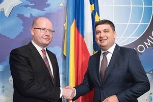 Соботка (на фото слева) и Гройсман (на фото справа) провели встречу в Польше