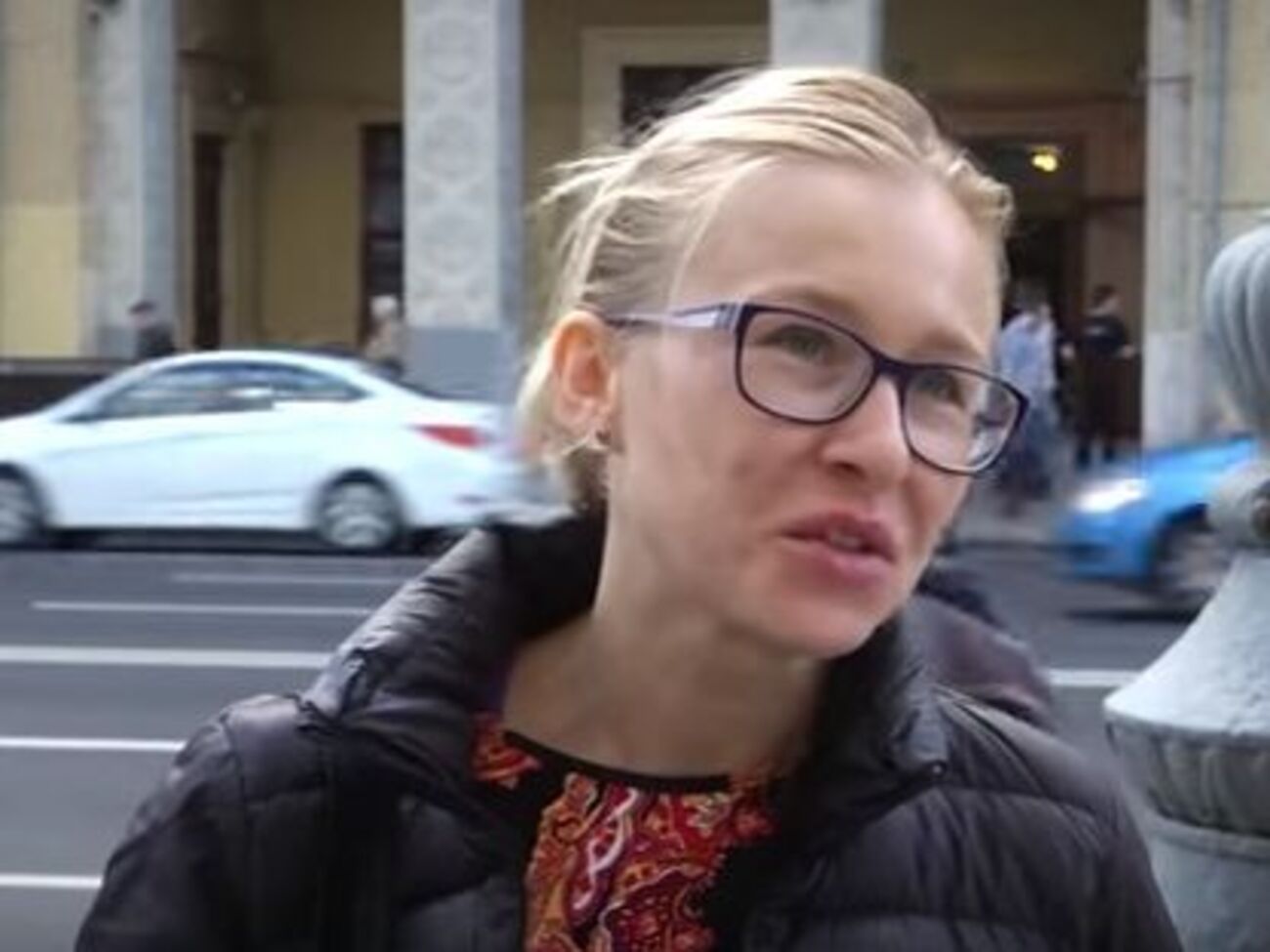 Москвичка считает, что&nbsp;если уйдет Путин, то пришедший на его место сразу отдаст Крым, Курилы и захочет "жить со всеми дружно"