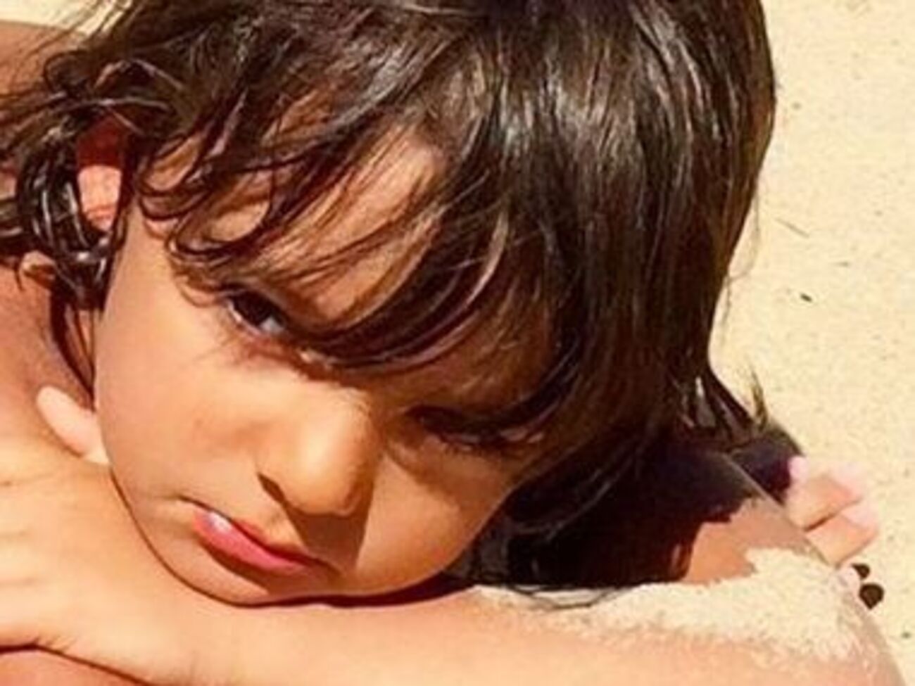 Фото Мартина на пляже было сделано в Сочи