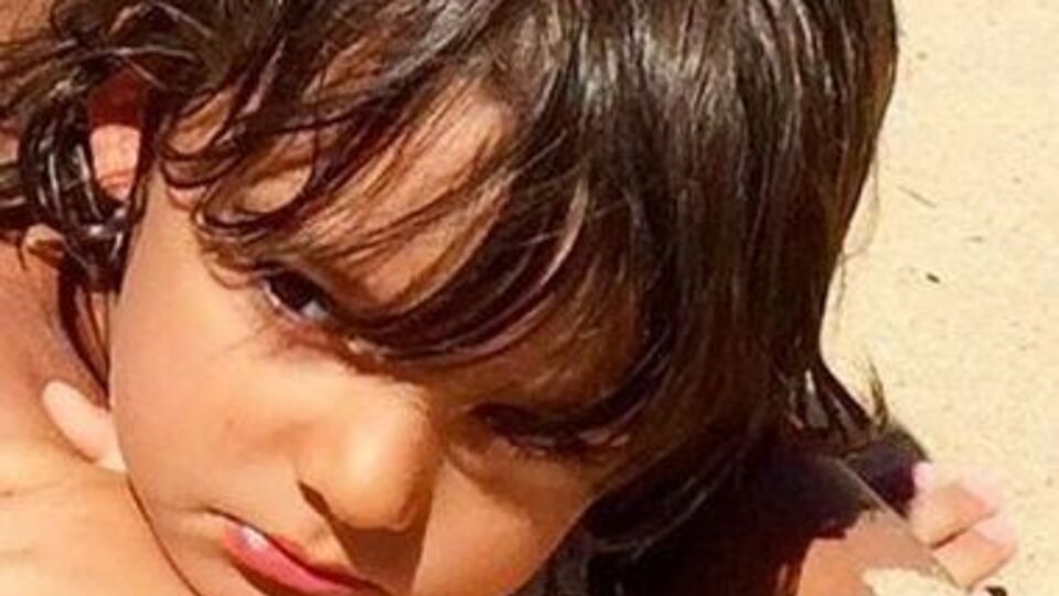 Фото Мартина на пляже было сделано в Сочи