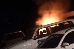 Полиция ищет поджигателя авто миссии ОБСЕ