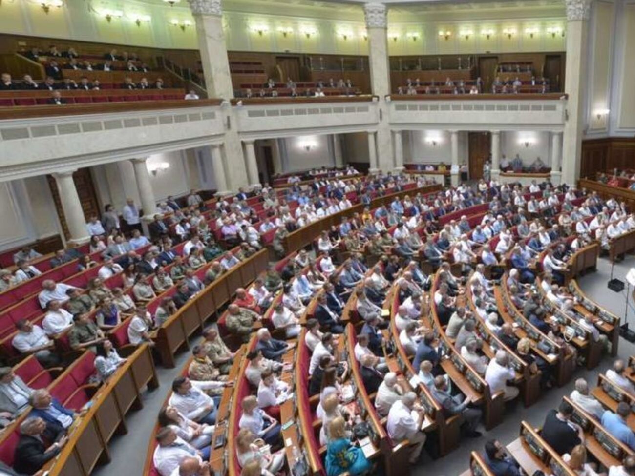 Рада уволила 12 судей