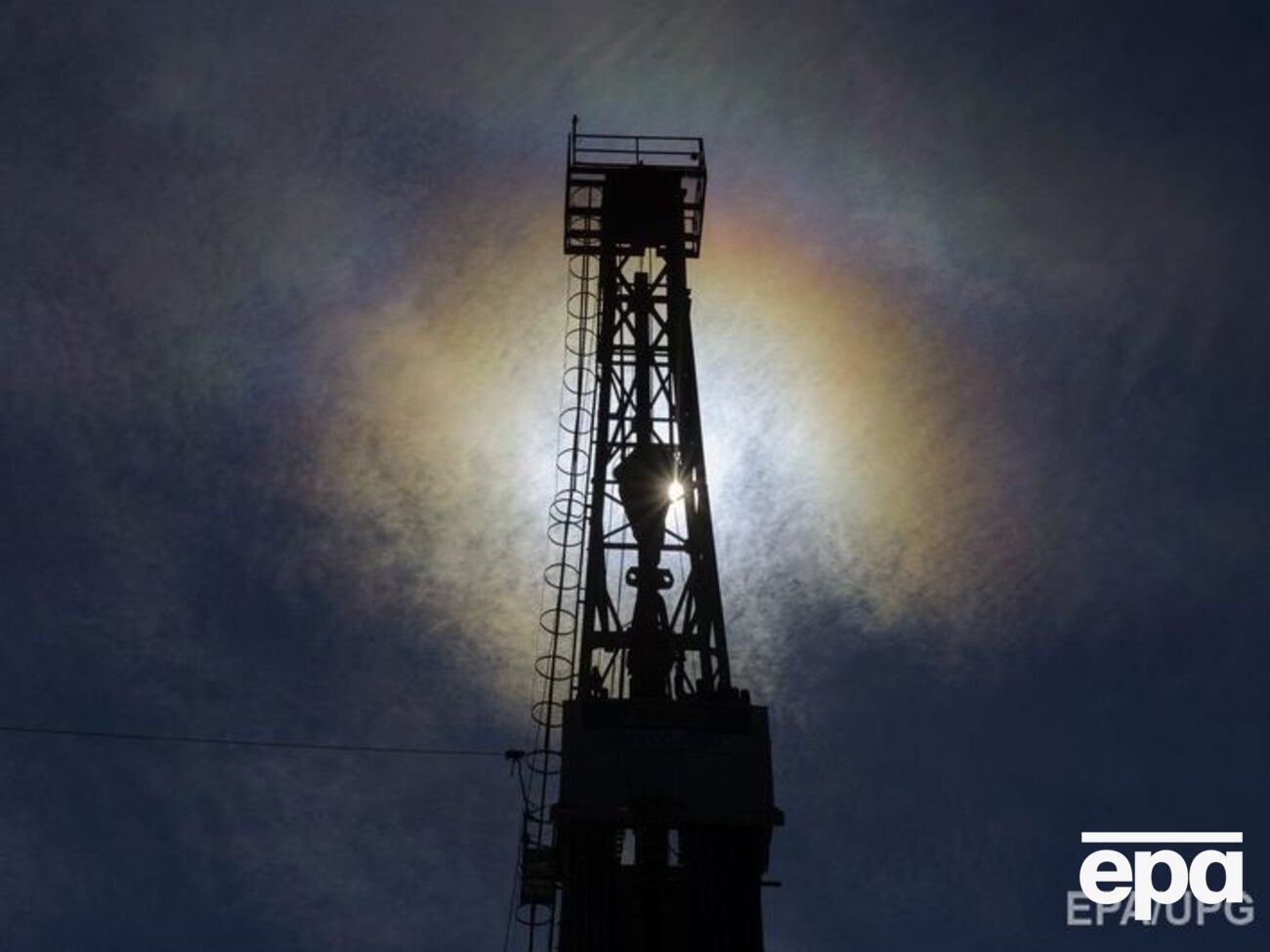 Стоимость нефти растет на фоне информации о снижении запасов в США