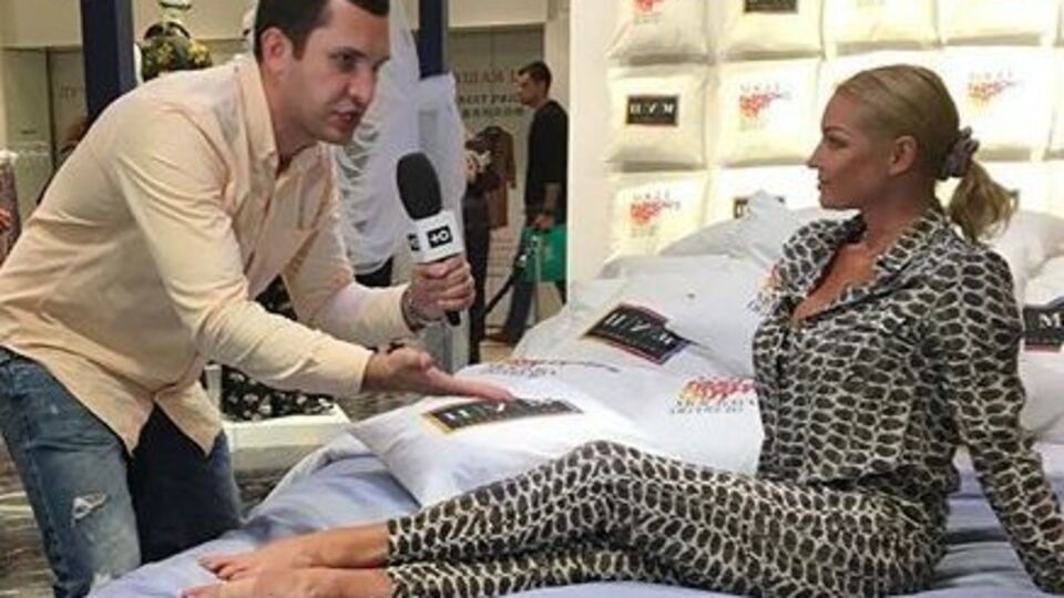 Волочкова: Меня попросили попозировать, и я в моем коронном шпагате