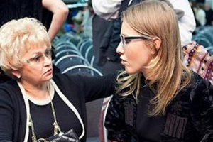 Нарусова (слева) мечтает о рождении двух внуков