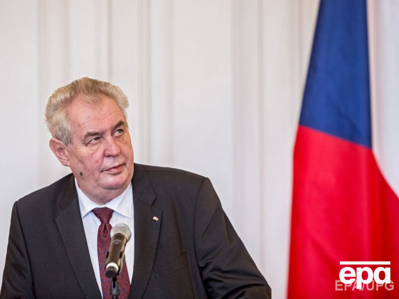 Земан считает, что Крым не может быть возвращен Украине