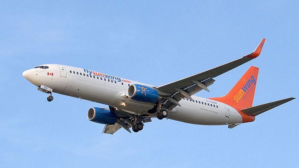 Инцидент произошел на борту самолета авиакомпании "Санвинг"