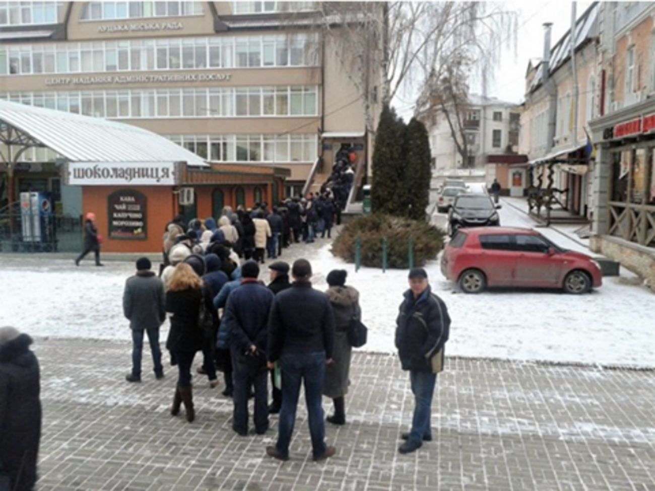 Предприниматели выстраивались в очереди, чтобы успеть закрыть фирму