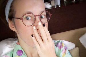 Собчак: Лежу в коллагеновой маске и наслаждаюсь красотой материнства