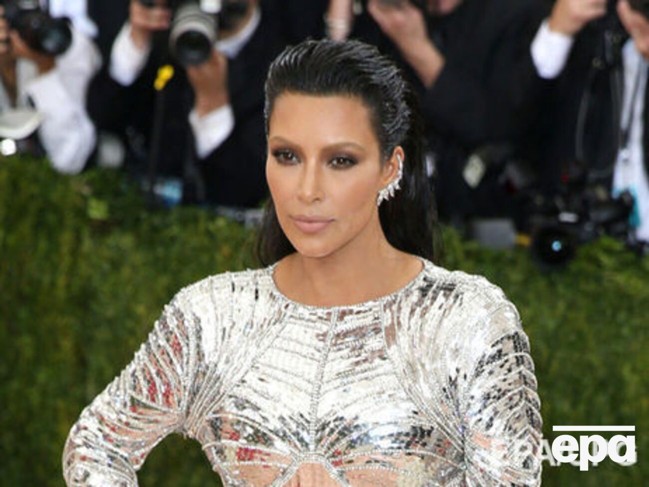 Кардашян рассчитывает получить свои драгоценности обратно