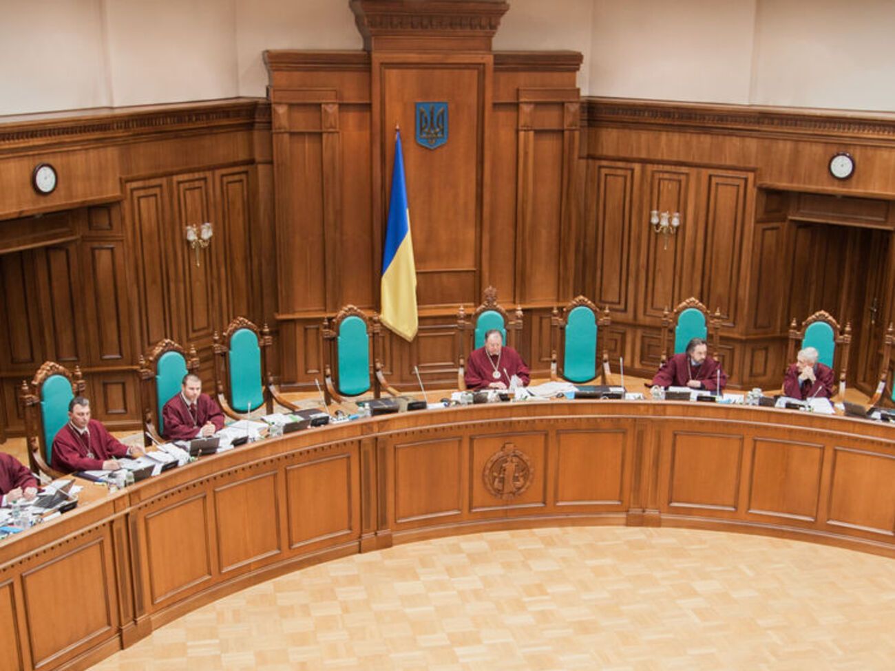 КСУ в пятницу продолжит рассмотрение закона Кивалова&ndash;Колесниченко