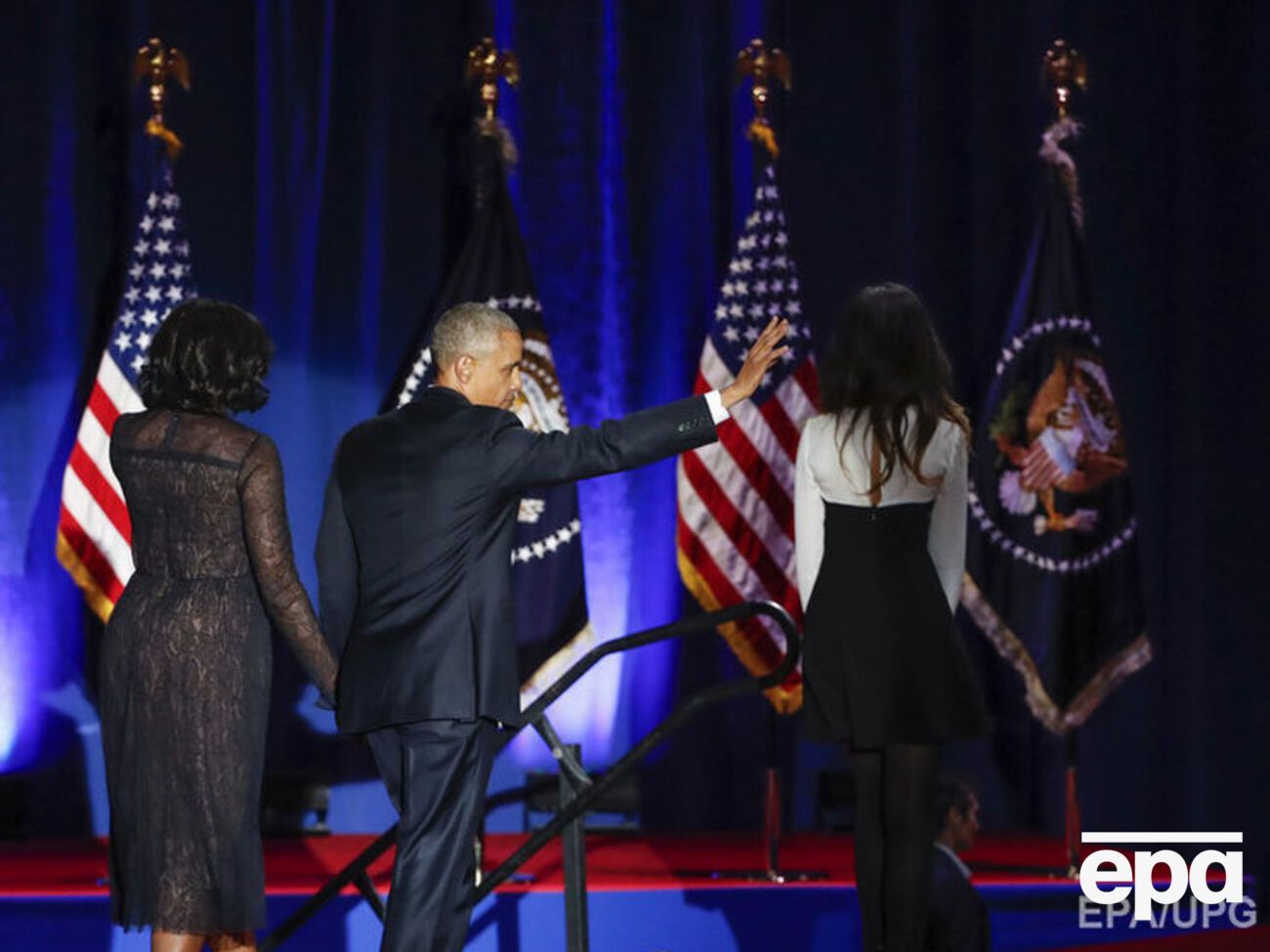 Знаменитости прокомментировали уход Обамы