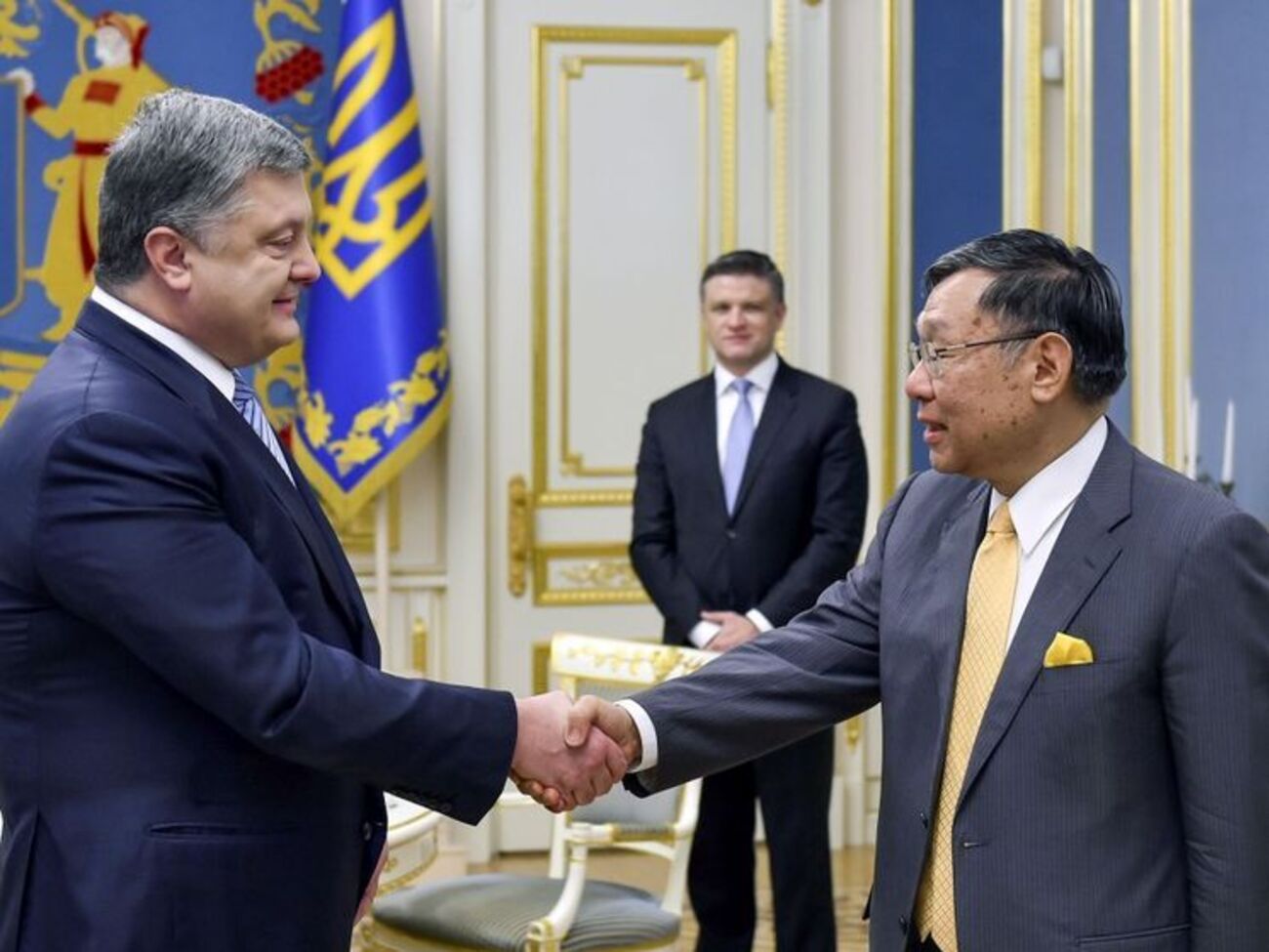 Порошенко встретился с послом Японии в Украине Сигеки Сумме