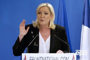 В штабе Ле Пен ее визит в Нью-Йорк назвали частной поездкой