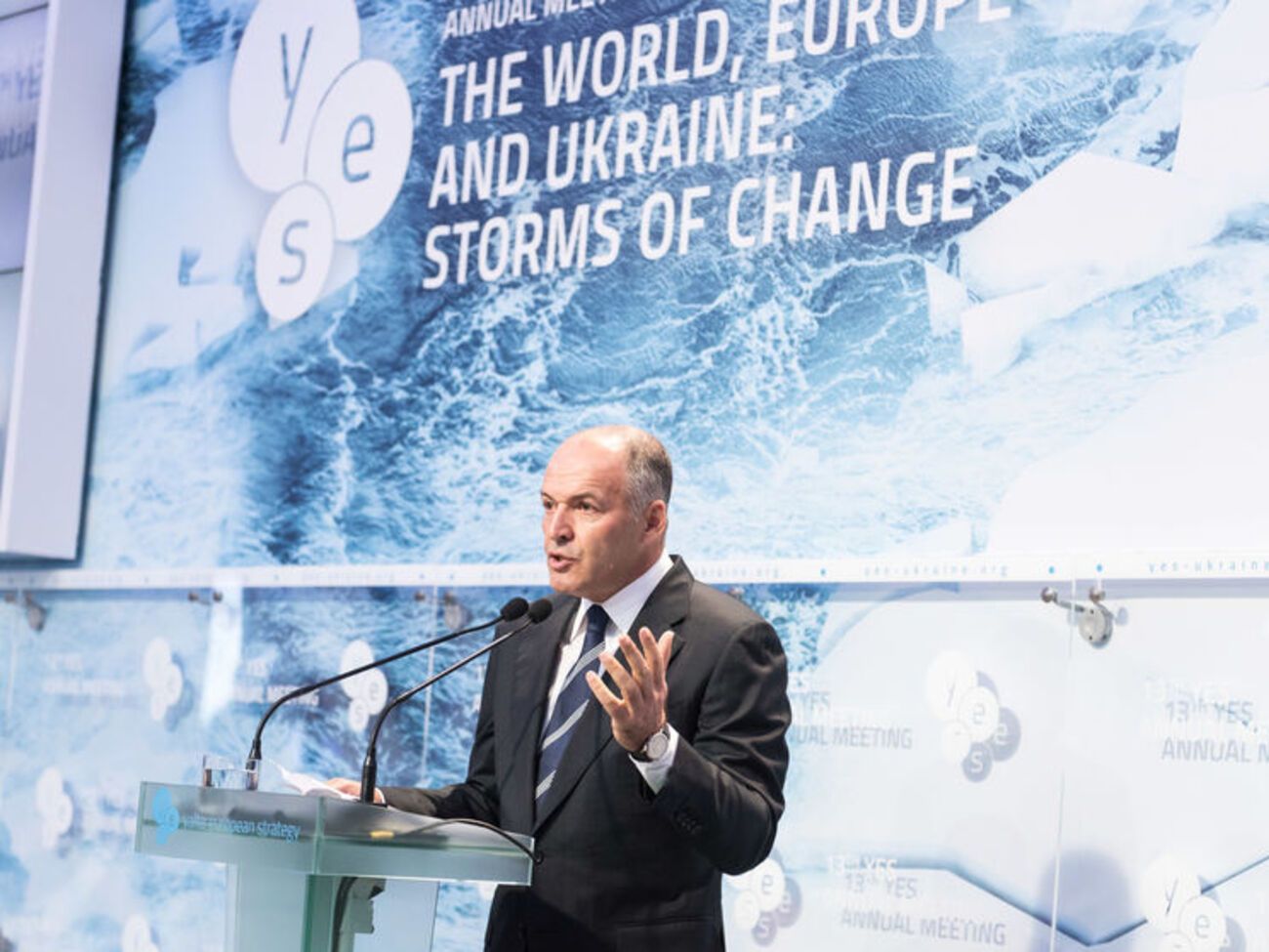 Пинчук считает, что вопросы оккупации Крыма и Донбасса нужно решать отдельно друг от друга