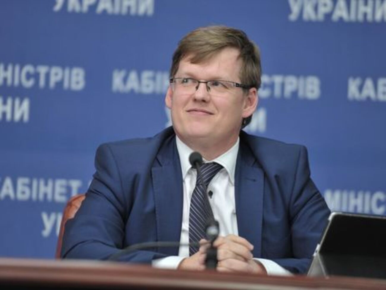 По словам Розенко, каждый год уровень оплаты труда в Украине будет расти, пока не удастся выйти на "достойную" оплату