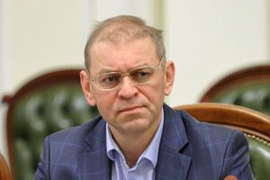 Пашинский, по словам адвоката Химикуса, на перекрестном допросе изменил показания