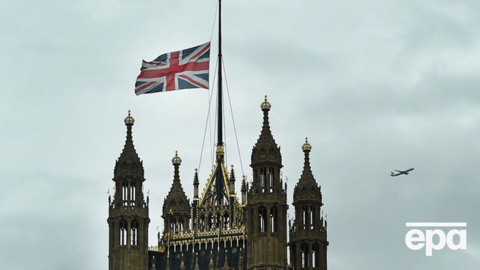 Британский дипломат не верит, что Стил мог бы выдумать сведения, указанные в докладе о российском компромате на Трампа, но допускает, что он мог прийти к неправильным выводам