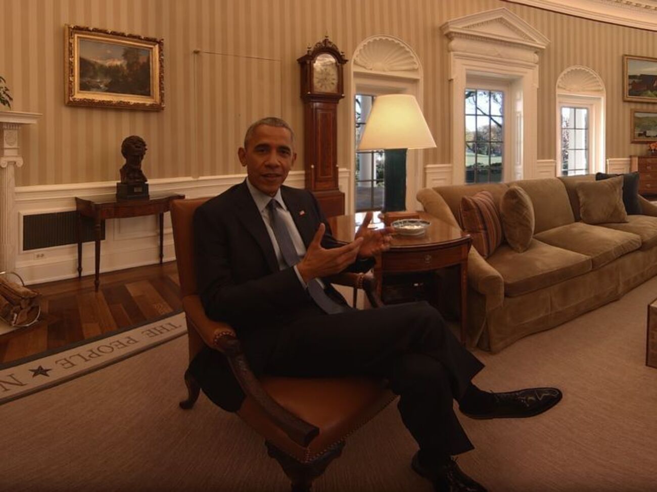 Обама продлил антироссийские санкции