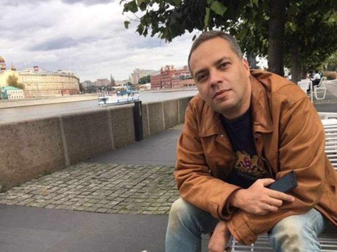 Владимир Милов: В науке идет ровно обратный процесс – у ученых забирают имущество, а церкви передают
