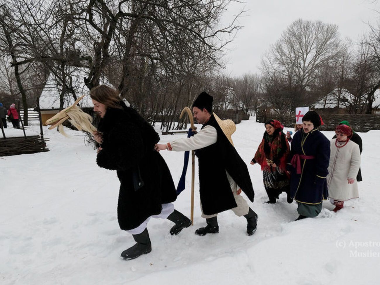 Казаки и казачки отмечают Старый новый год