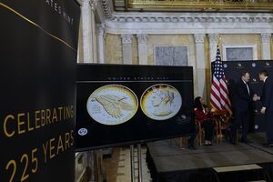 Монета появится в продаже 6 апреля 2017 года