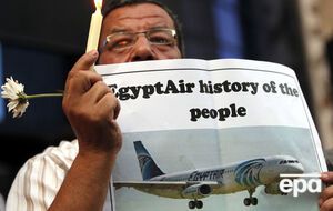 На борту лайнера находились 56 пассажиров и 10 членов экипажа