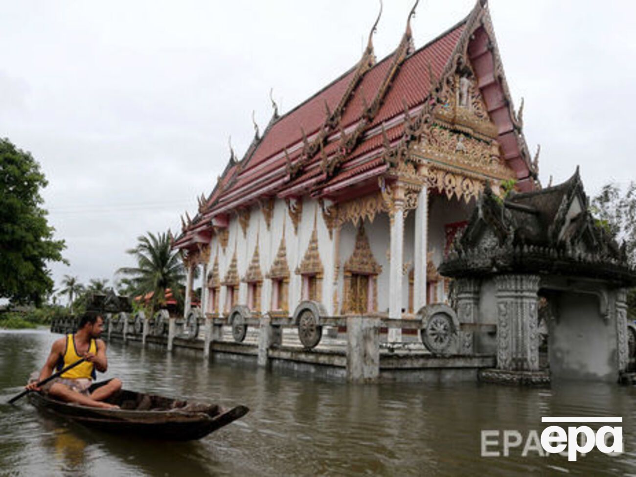 В шести из 12 пострадавших провинций вода начала спадать