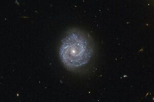 Hubble передал на Землю снимок необычной спиральной галактики