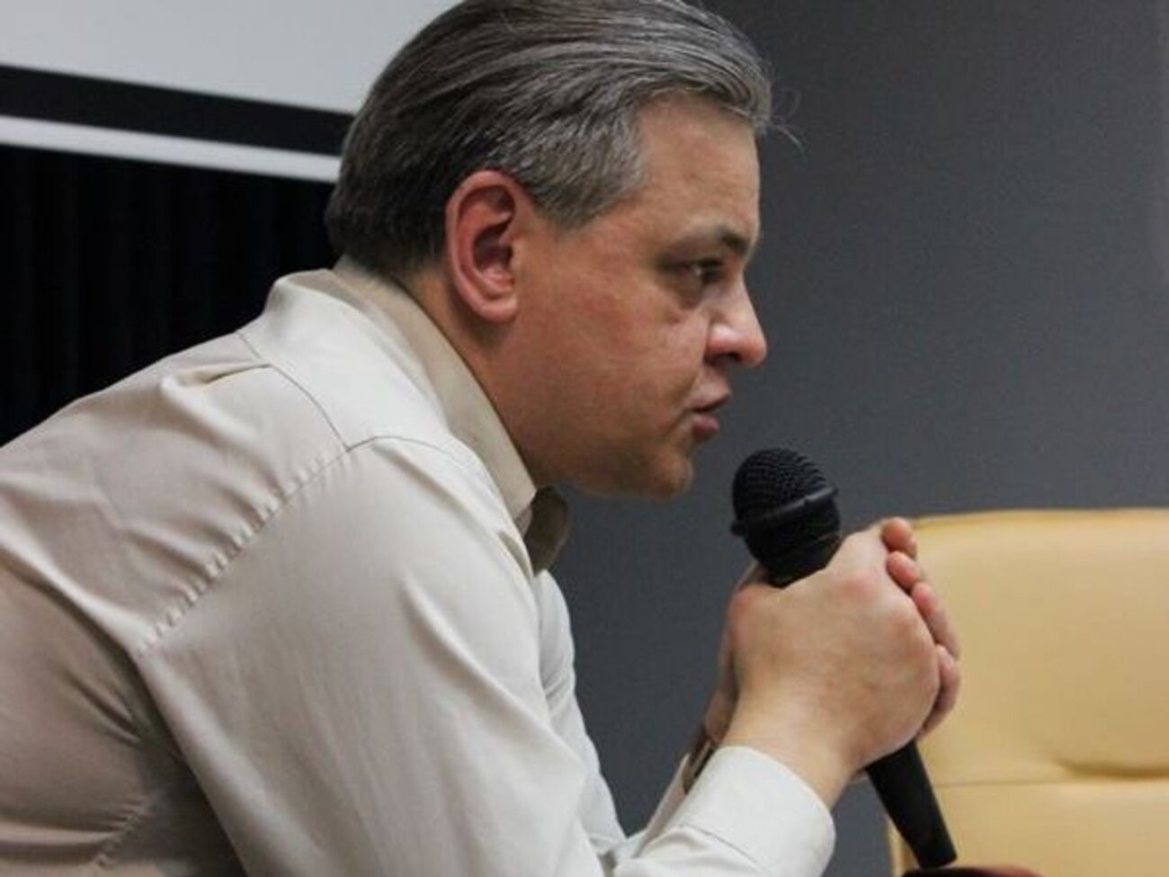 Рахманин:&nbsp;Человек приходит в парламент или хочет быть министром, а у него в послужном списке&nbsp;&ndash;&nbsp;работа на интернет-ресурсе или "общественным деятелем"