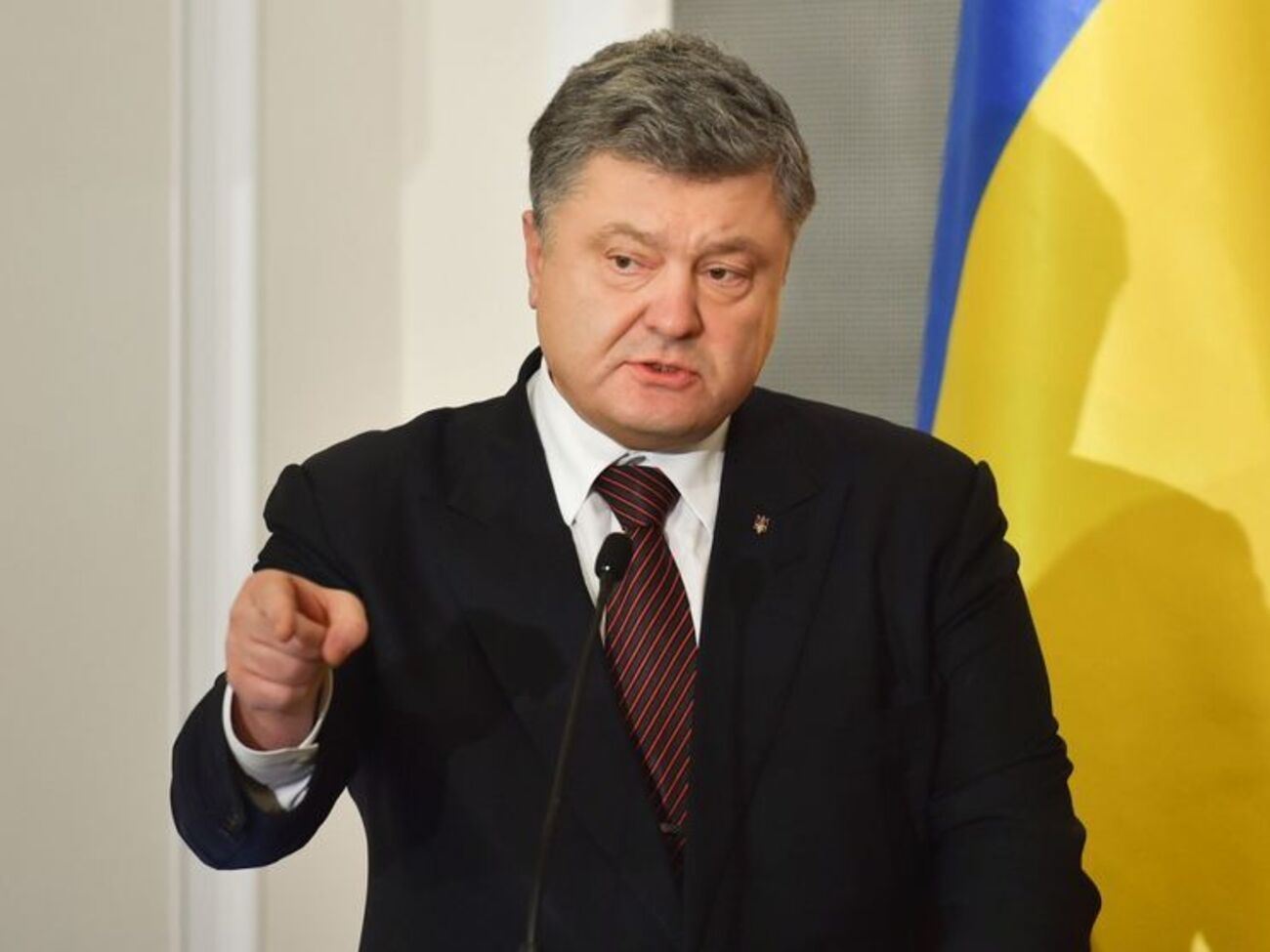 Порошенко заявил, что надеется на плодотворное сотрудничество с Трампом