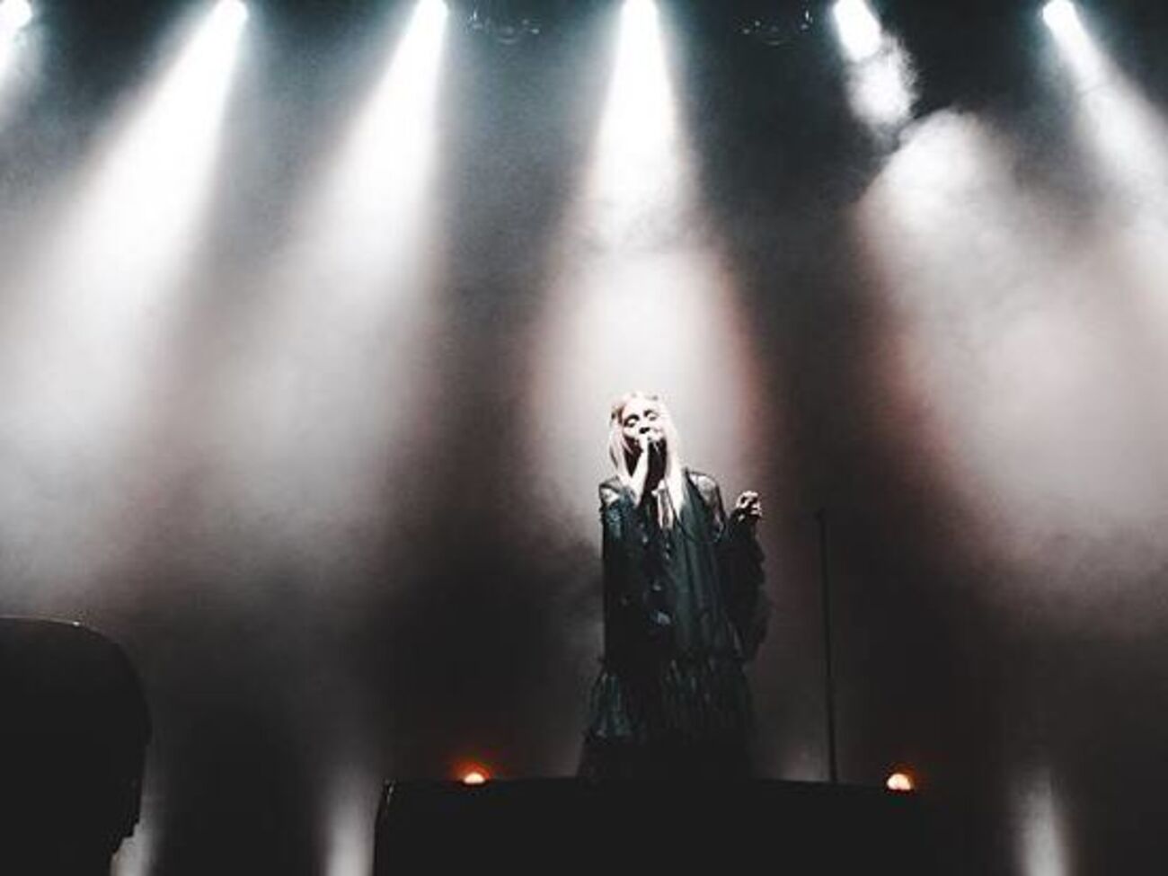 За участие в финале поборются 24 исполнителя и группы