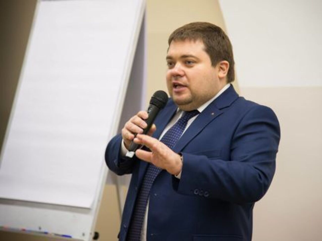 Карпунцов: Каждый человек имеет право на достаточную, достойную оплату труда