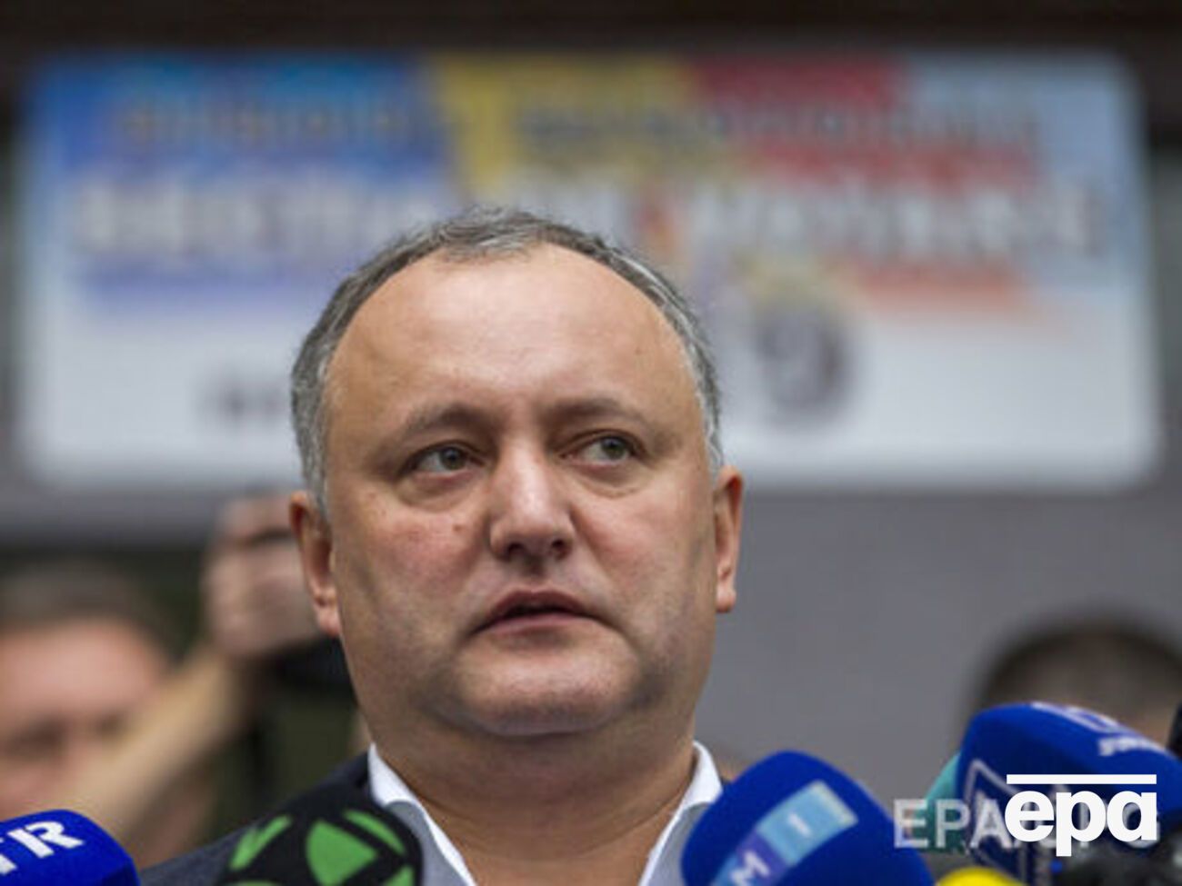 Додон заявил, что хочет выстроить дружеские отношения с Украиной