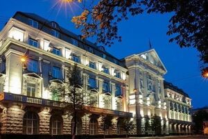 СБУ запретила въезд польскому мэру