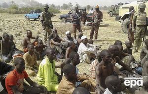 В Нигерии военный самолет по ошибке нанес удар по лагерю беженцев