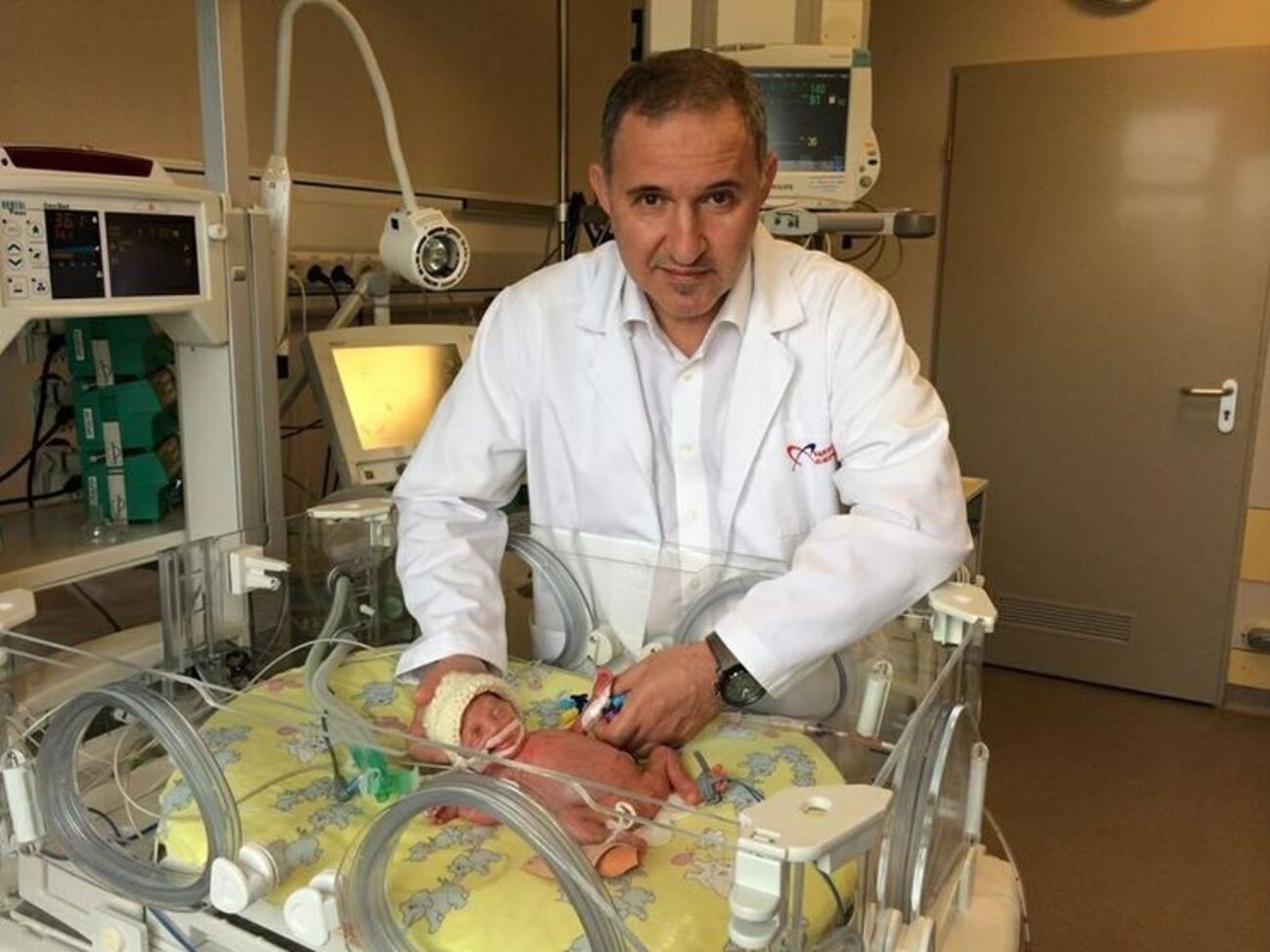 Тодуров объяснил, что кроме стентов пациентам приходится доплачивать за медпрепараты и расходные материалы для операции