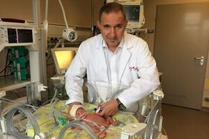 Тодуров объяснил, что кроме стентов пациентам приходится доплачивать за медпрепараты и расходные материалы для операции