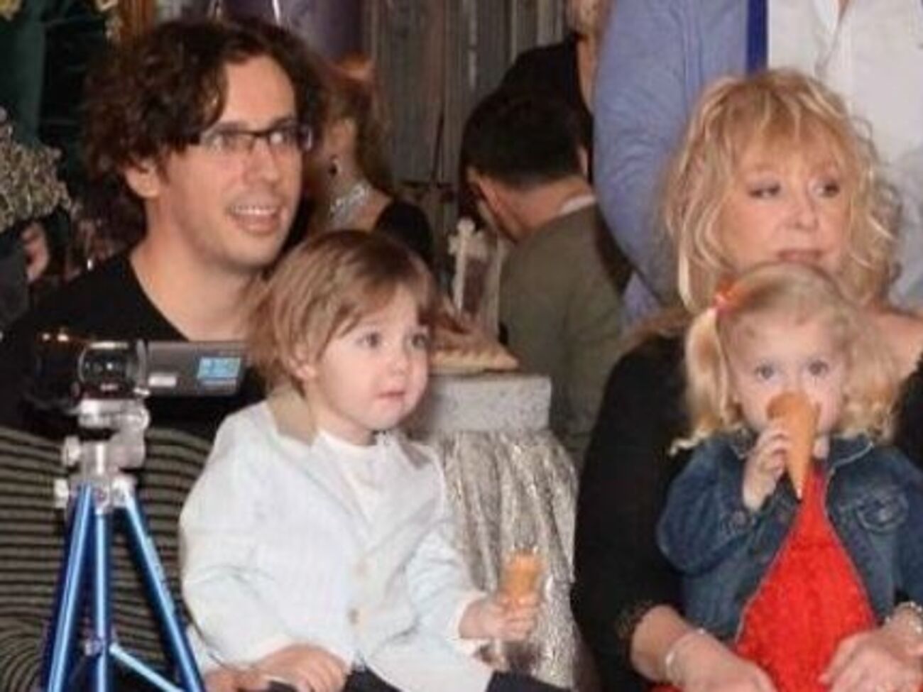 Пугачева показала, как развлекаются ее дети