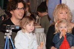 Пугачева показала, как развлекаются ее дети