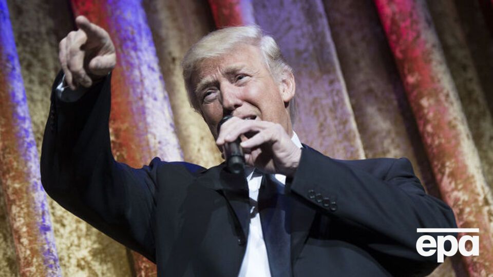 Глава инаугурационного комитета заявил, что во время церемонии Трампа не будут окружать знаменитости, поскольку "величайшая знаменитость в мире" и так будет на сцене