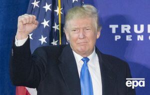 Ученые отметили схожесть чашуек на голове моли с прической Трампа