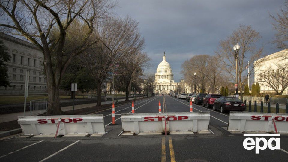 За два дня до инаугурации мужчина поджег себя, назвав Трампа диктатором
