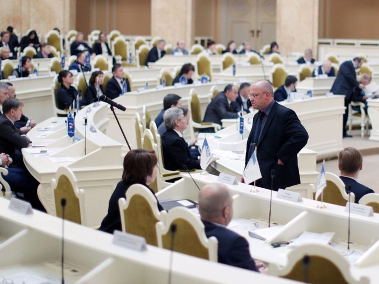 Депутаты подрались из-за Исаакиевского собора